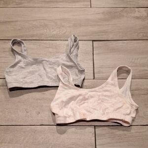 Girls Training Sports Bras in Gray and Pink Marble